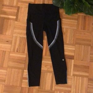 SOLD ❌Lululemon retro stripe leggings